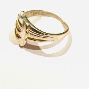 Vintage 925 sterling silver ring
